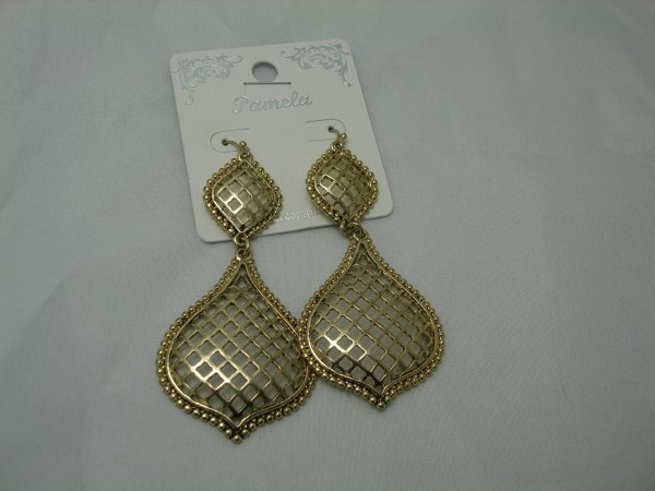 Gold Tone Earring